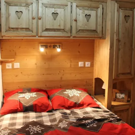 Des Pistes Apartment *